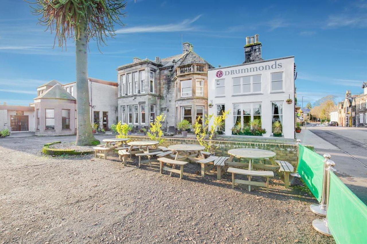 Drummonds Hotel Glenrothes Exterior photo
